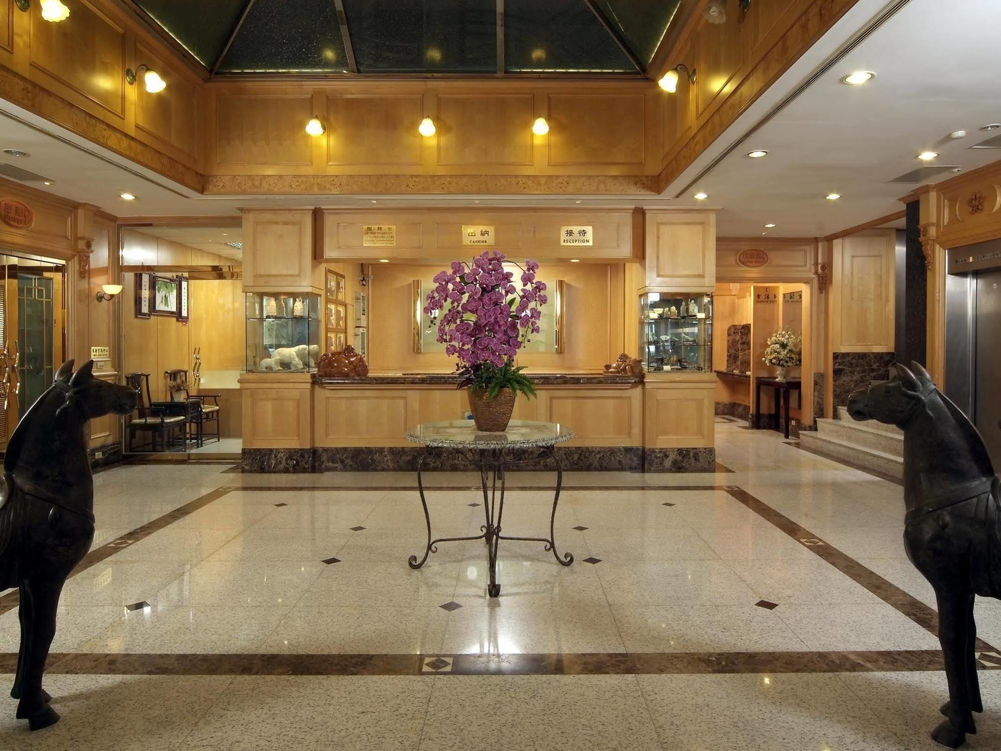 Hub Hotel Kaohsiung Cisian Branch Exterior foto